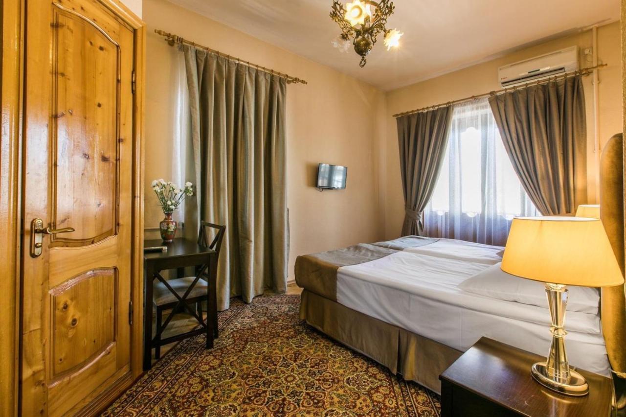 Hotel Vip Тбилиси Екстериор снимка