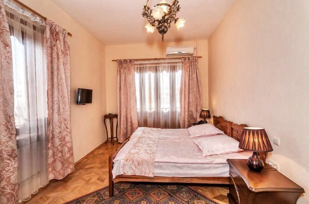 Hotel Vip Тбилиси Екстериор снимка
