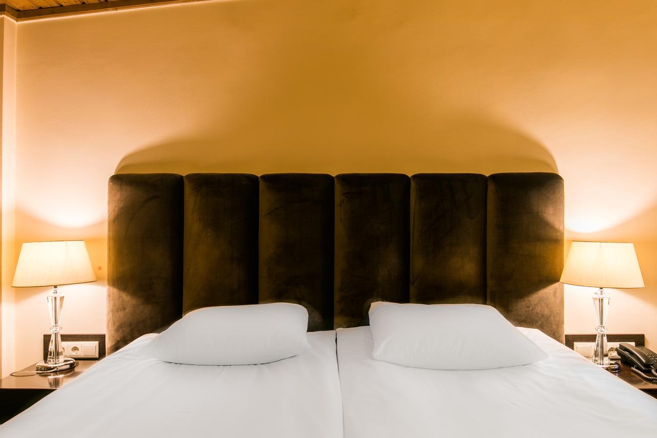 Hotel Vip Тбилиси Екстериор снимка