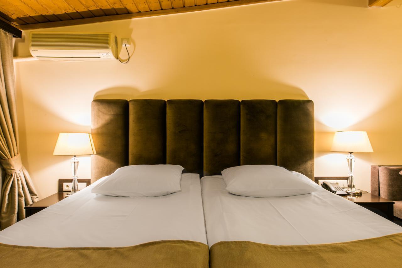 Hotel Vip Тбилиси Екстериор снимка