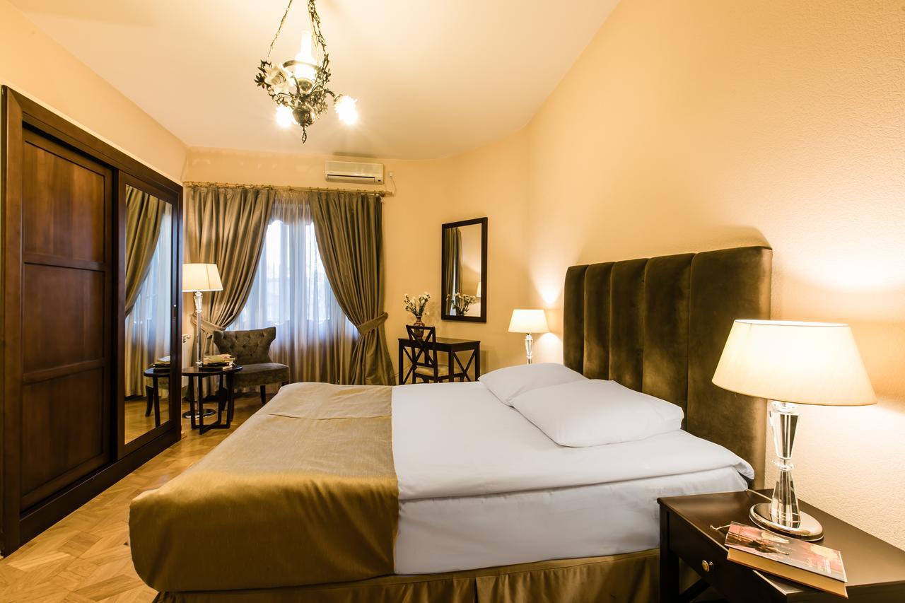 Hotel Vip Тбилиси Екстериор снимка