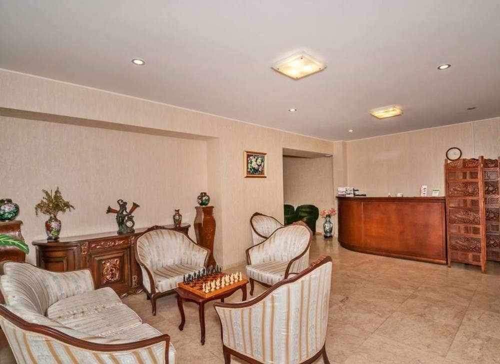 Hotel Vip Тбилиси Екстериор снимка